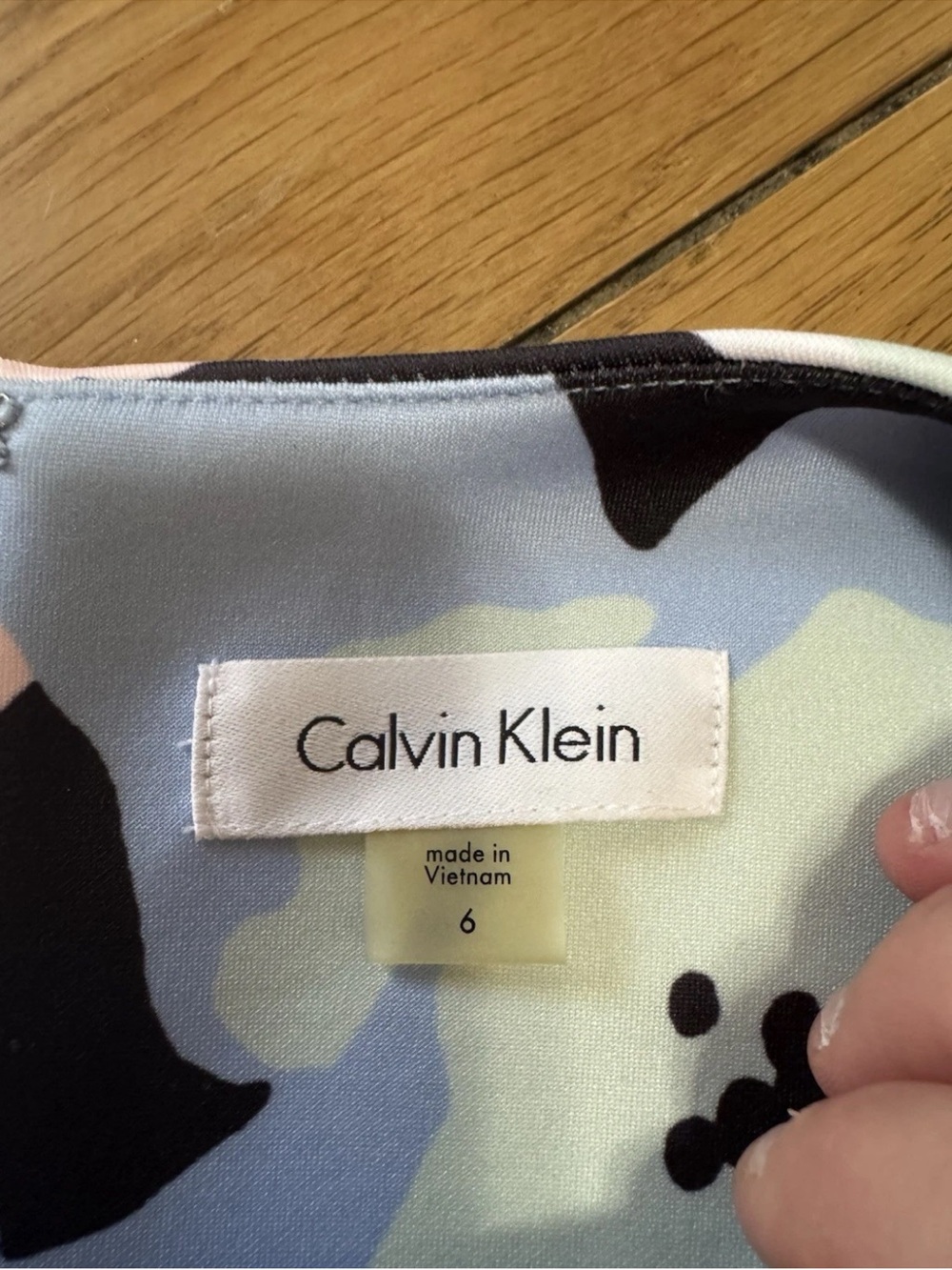 Calvin Klein Pastel Floral Sheath Dress Size 6 - Picture 3 of 8